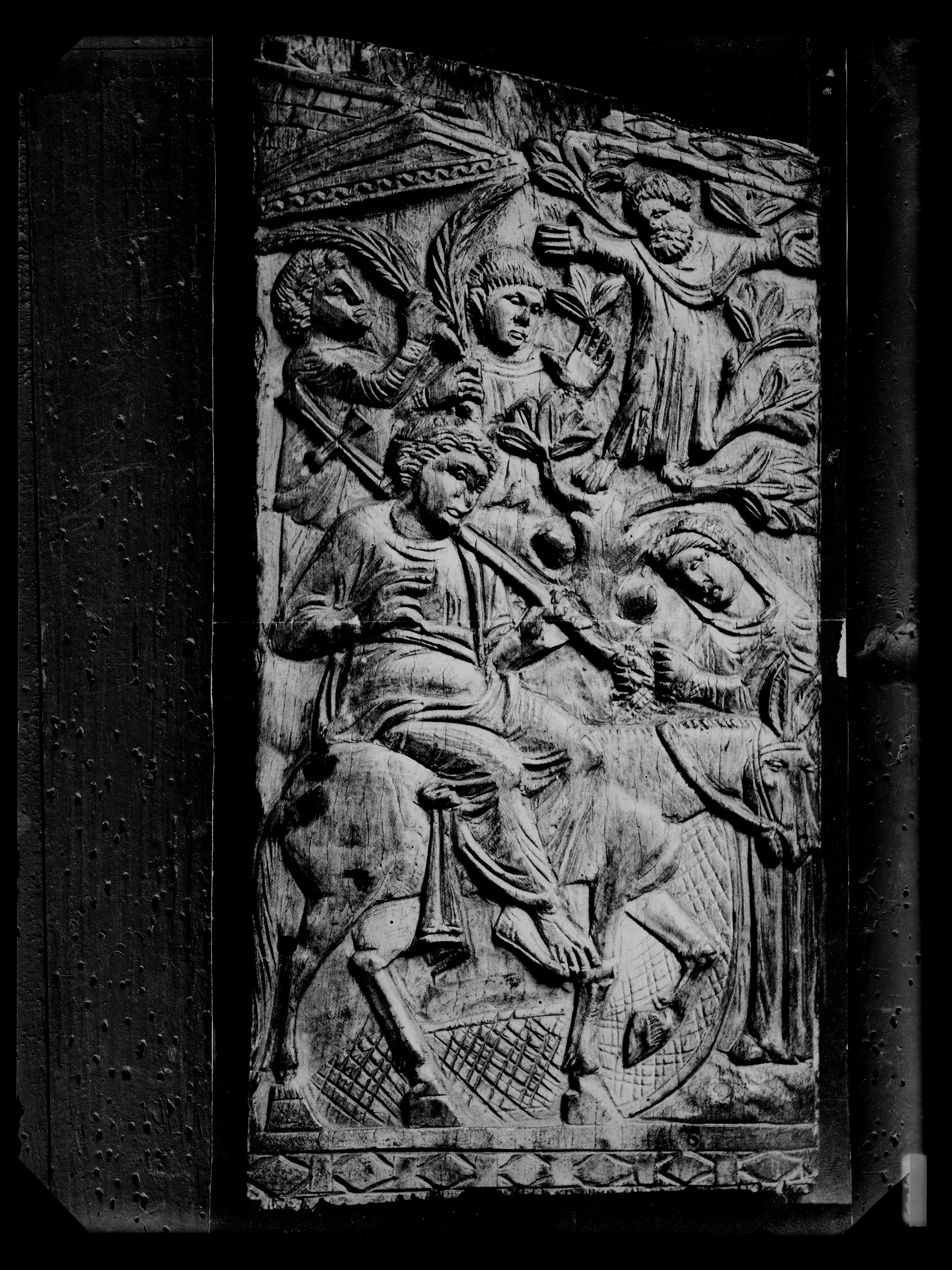 Scultori - Intagliatori - Sec. VI - Maestranze costantinopolitane <546-556> (negativo) di Ditta Luigi Ricci, Anonimo - manifattura costantinopolitana (XIX)