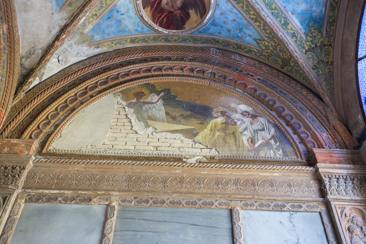angelo annuncia la resurrezione alle pie donne, motivi decorativi vegetali (lunetta, elemento d'insieme) di Bruschi Domenico (sec. XIX)