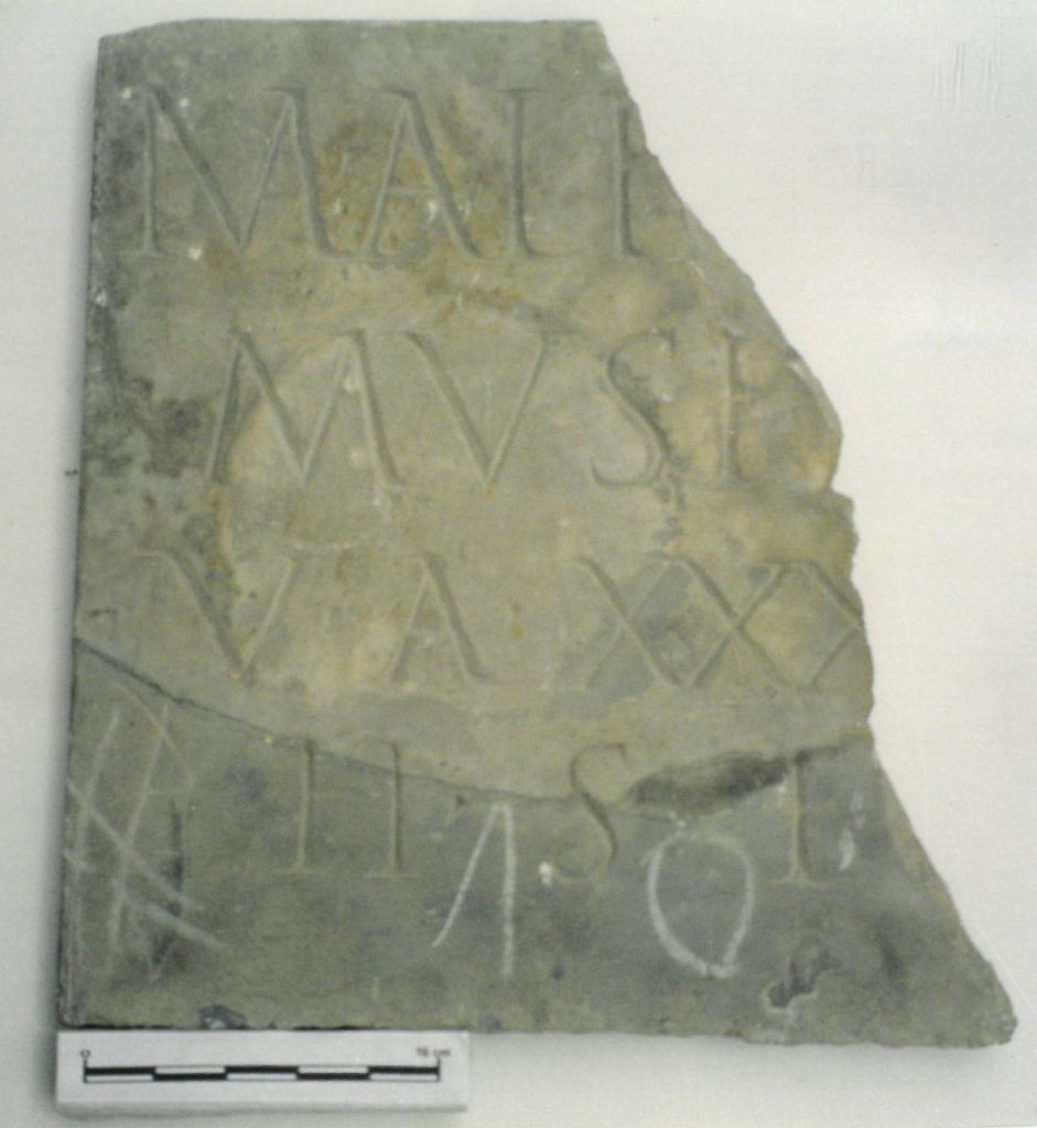 lastra/ sepolcrale, con iscrizione - ambito latino (sec. I d.C)