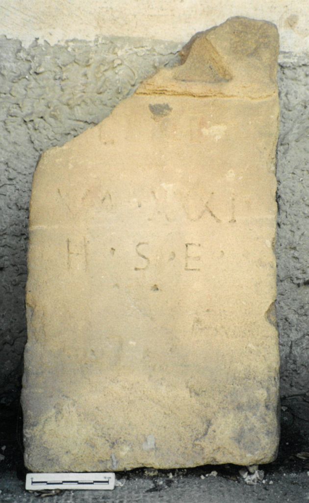 stele funeraria - ambito latino (sec. I d.C)