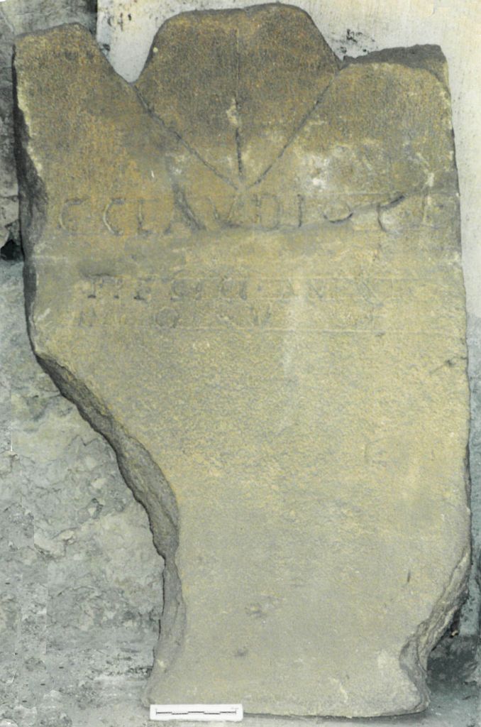 stele funeraria - ambito latino (sec. I d.C)