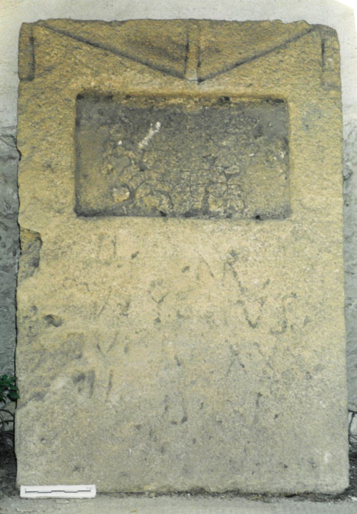 stele funeraria - ambito latino (secc. I/ II d.C)