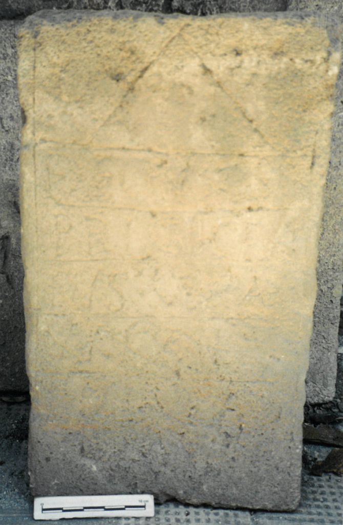 stele funeraria - ambito latino (secc. I/ II d.C)