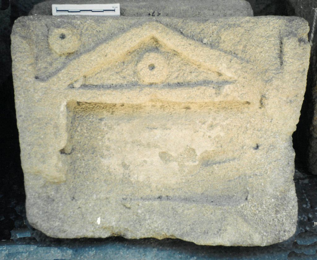 stele funeraria - ambito latino (secc. I/ II d.C)