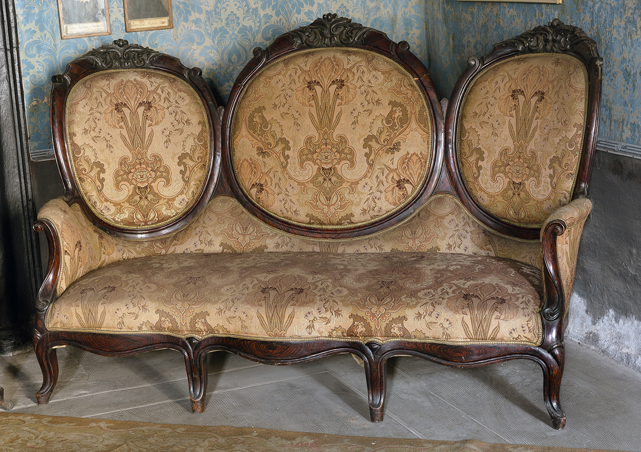 divano, opera isolata - ambito piemontese (metà sec. XIX)