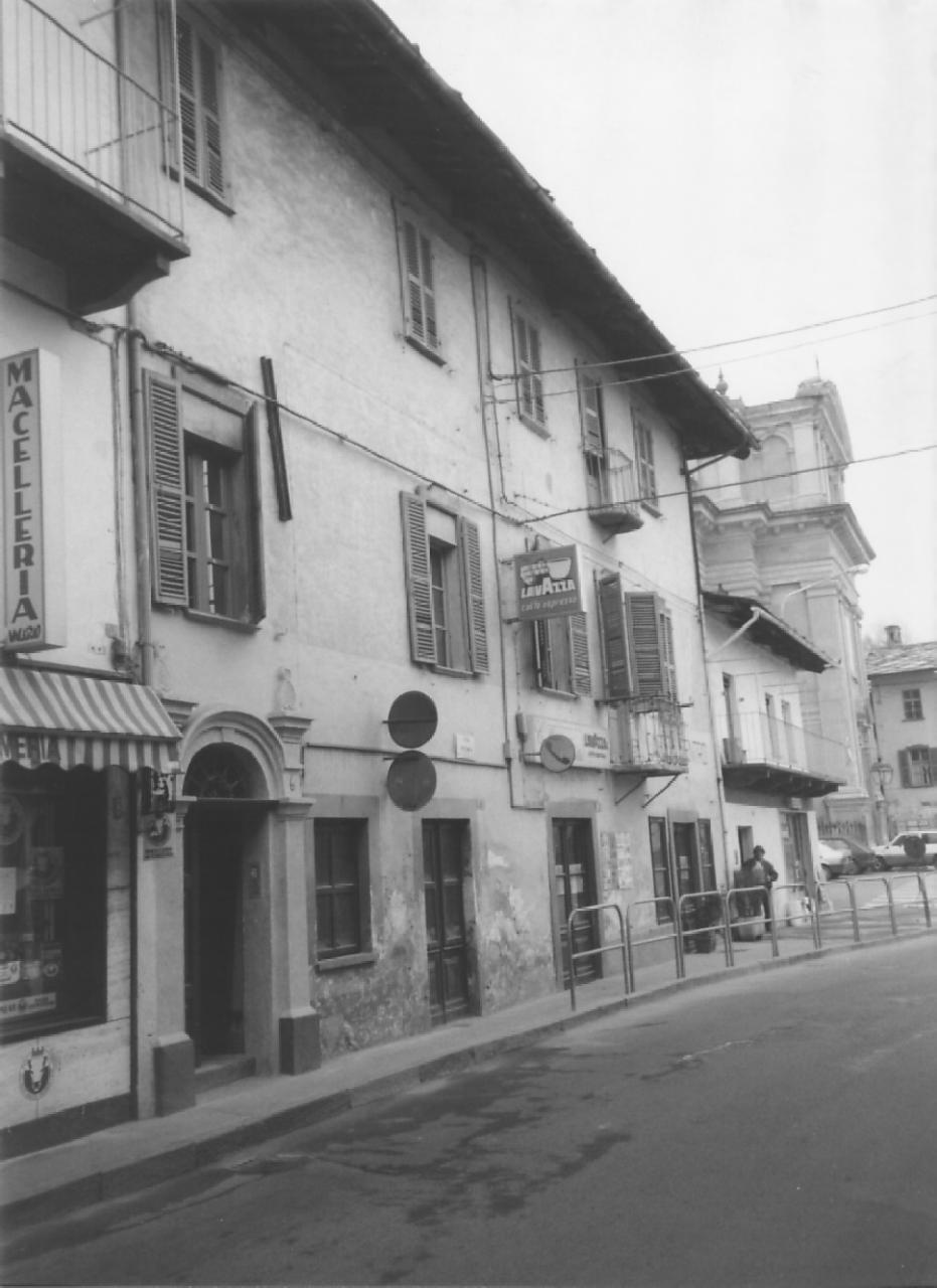 casa - Bibiana (TO)  (XVIII, primo quarto)