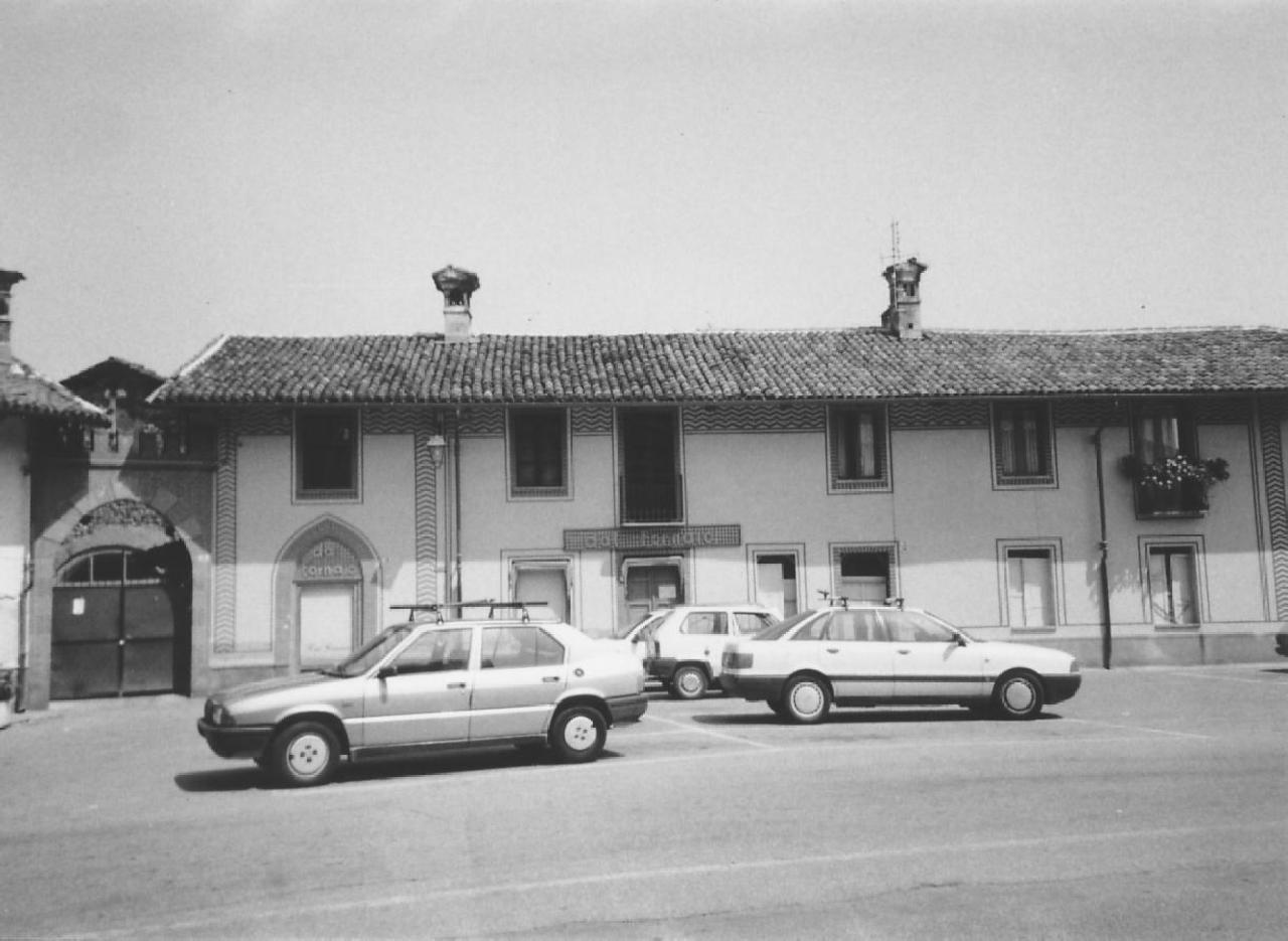 casa, in linea - Bruino (TO)  (XVIII, metà)