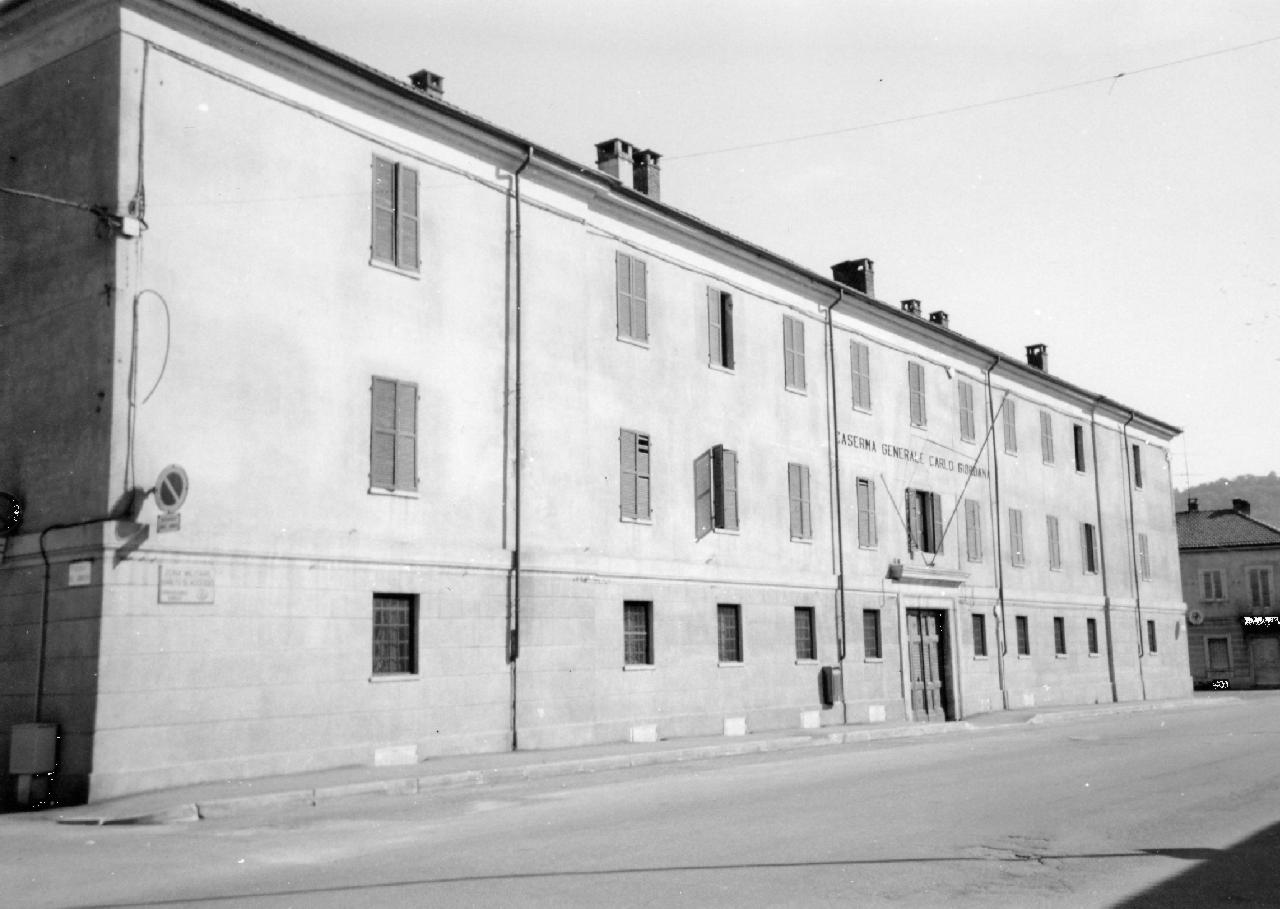 Caserma militare Generale Carlo Giordana (caserma, militare) - Chivasso (TO) 