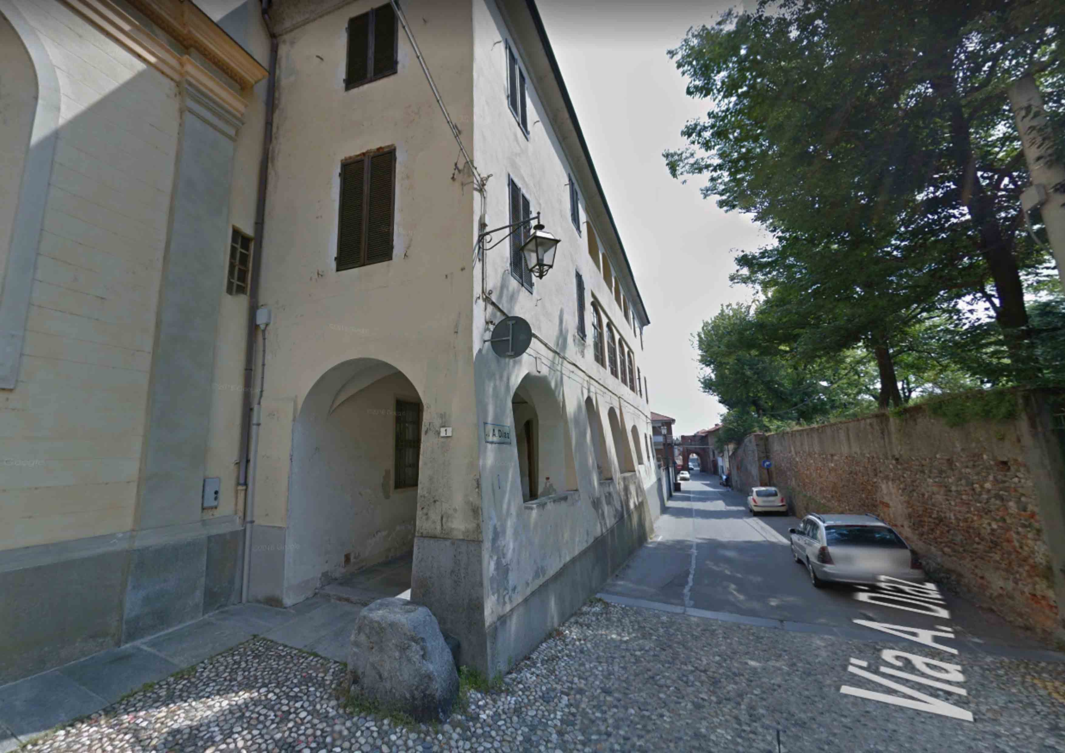 Casa parrocchiale (canonica) - Caluso (TO)  (XVI, prima metà)