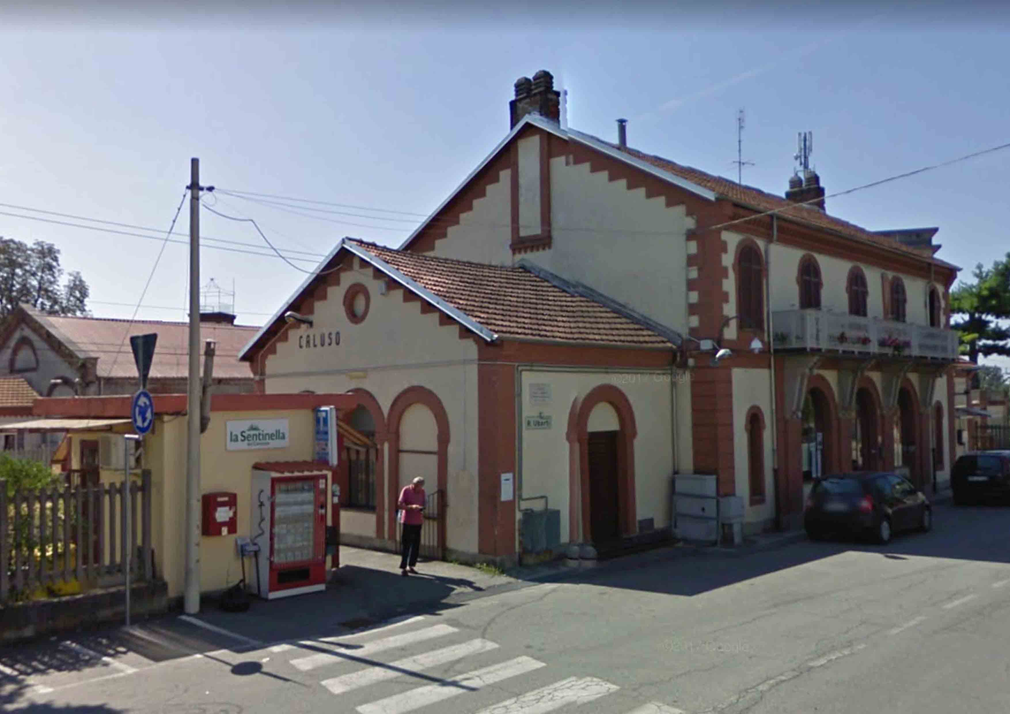 stazione, ferroviaria - Caluso (TO)  (XIX, seconda metà)