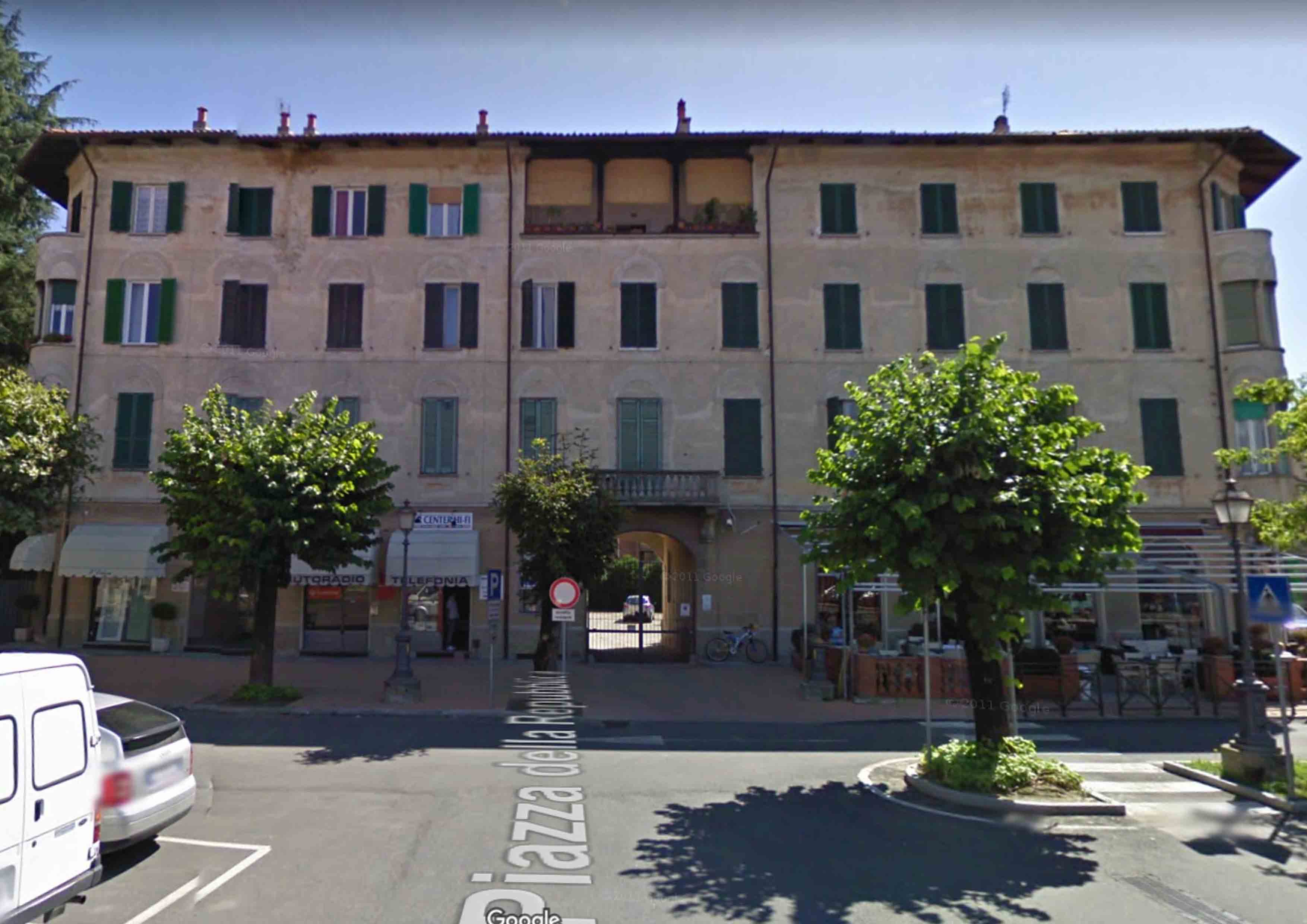 palazzo - Castellamonte (TO)  (XIX)