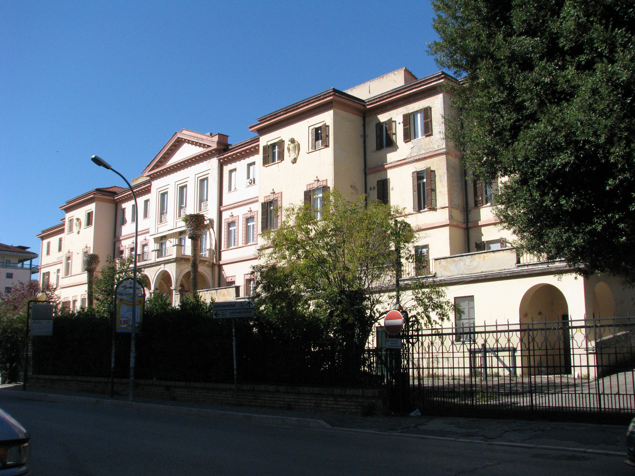 Ex Rettorato Università agli Studi di Teramo (ospedale, pubblico) - Teramo (TE) 