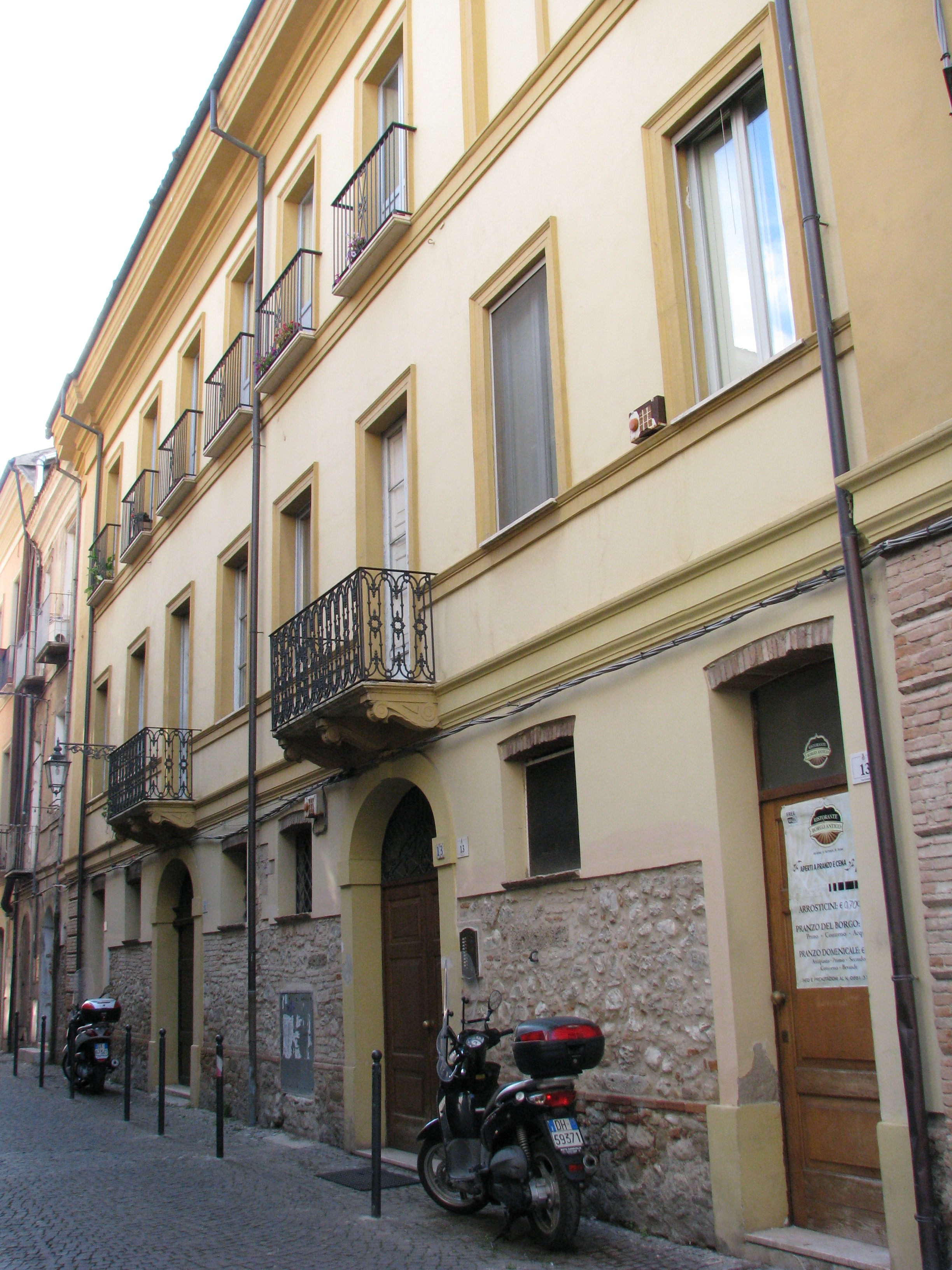 Casa in via Getulio (casa) - Teramo (TE)  (XIV)