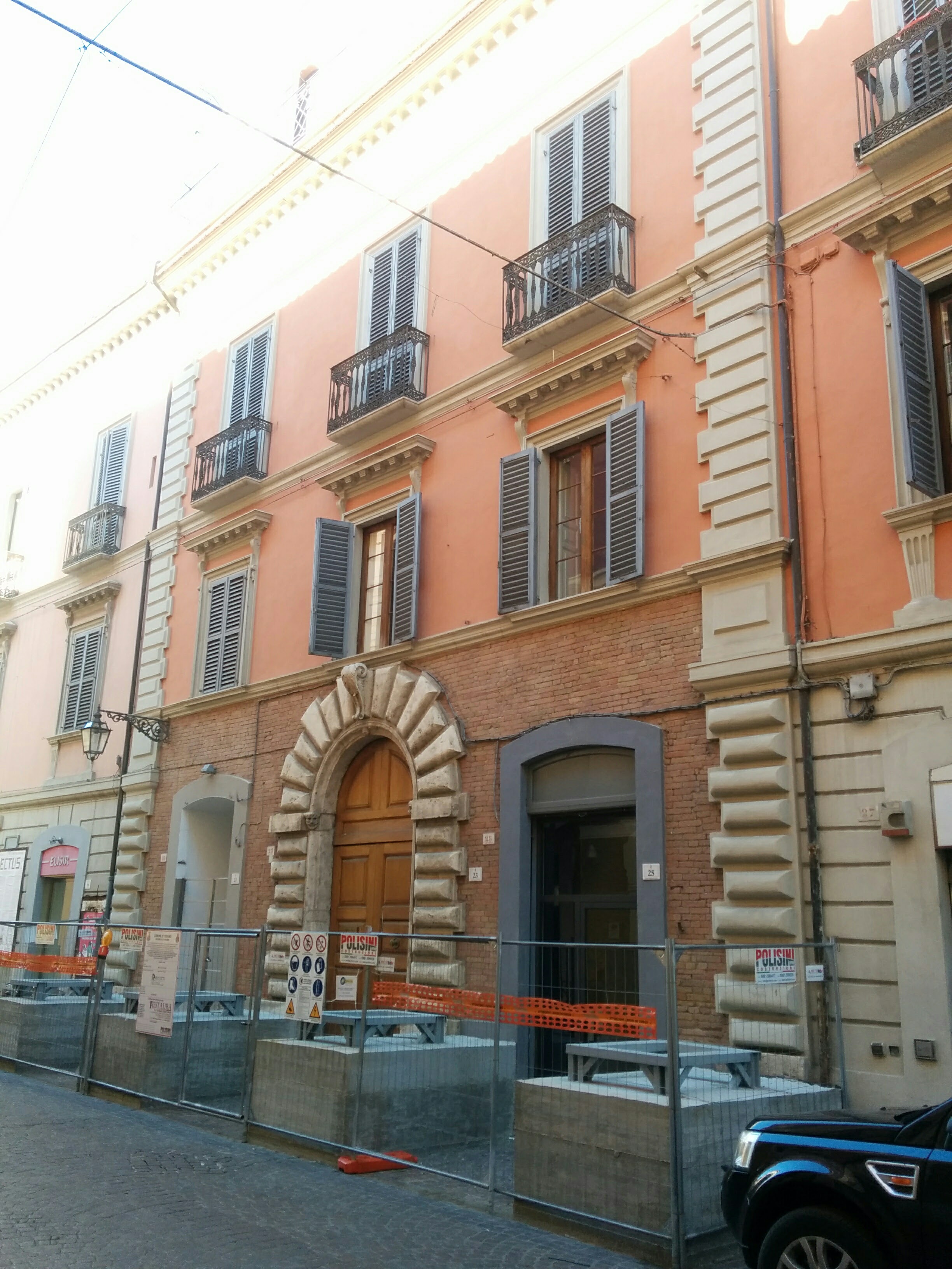 Palazzo Cerulli (palazzo, privato, signorile) - Teramo (TE)  (XVI; XVI; XVI)