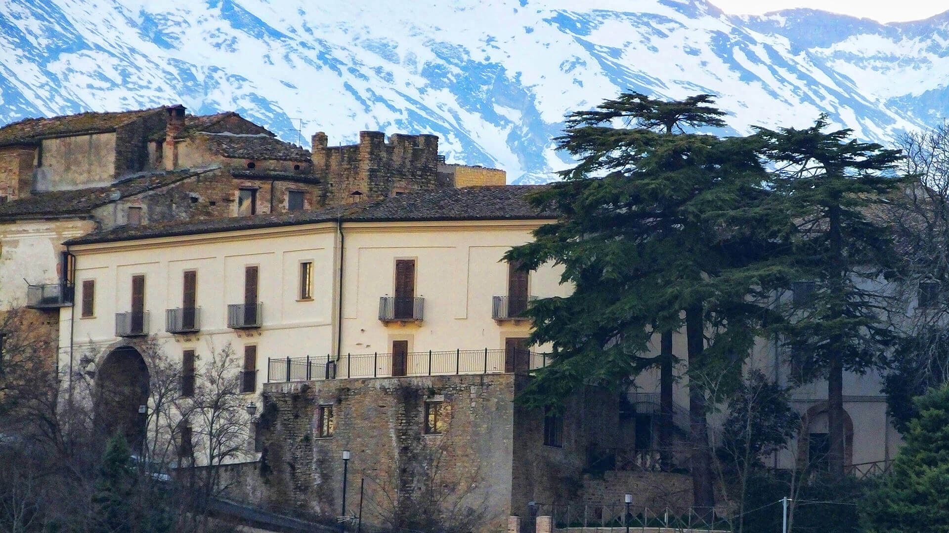 Palazzo De Victoris Medori De Leone (palazzo, privato) - Castiglione Messer Raimondo (TE) 