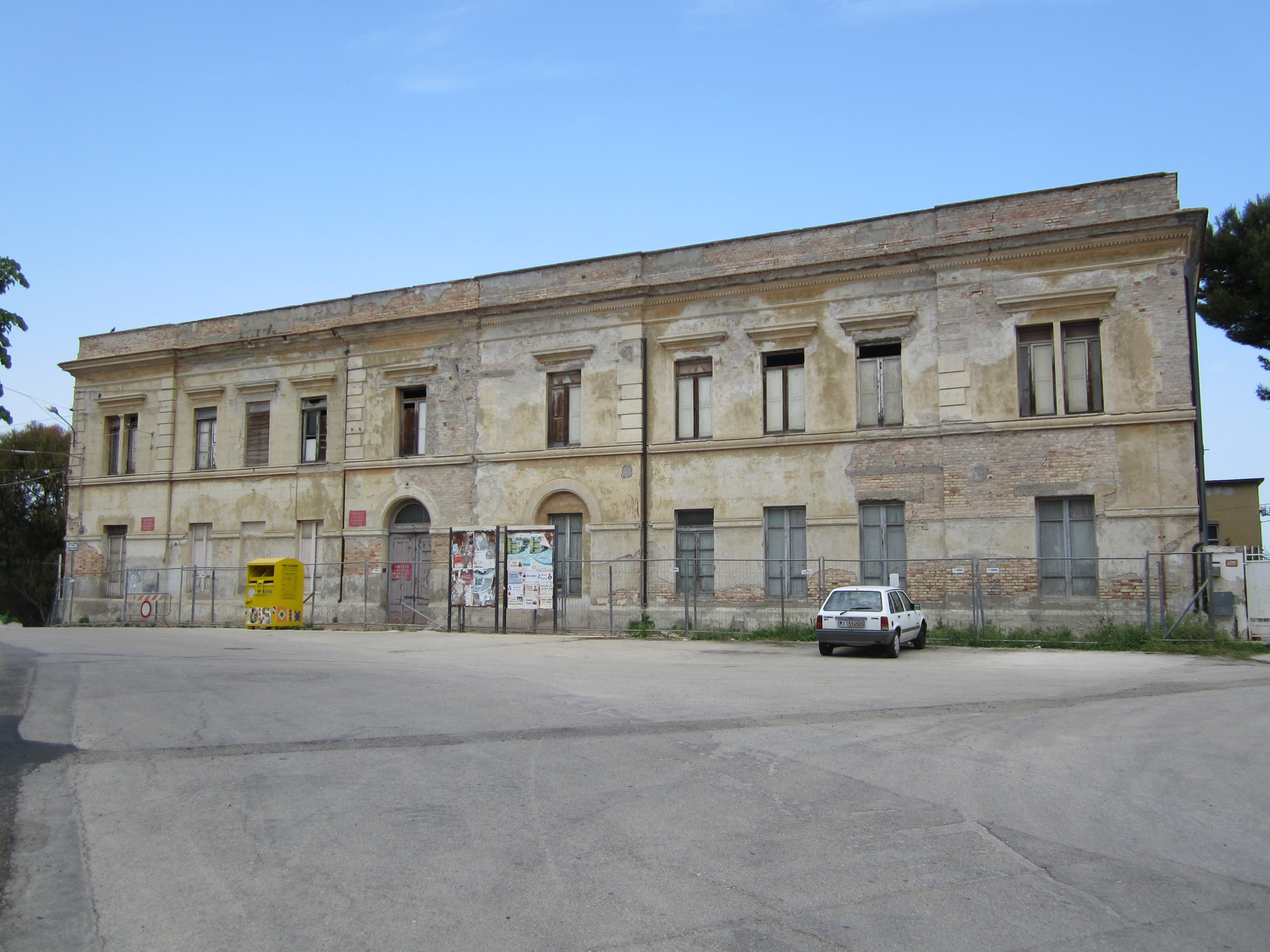 ex ospedale civile "Maria SS. dello Splendore" (ex ospedale, ex convento cappuccini) - Giulianova (TE) 