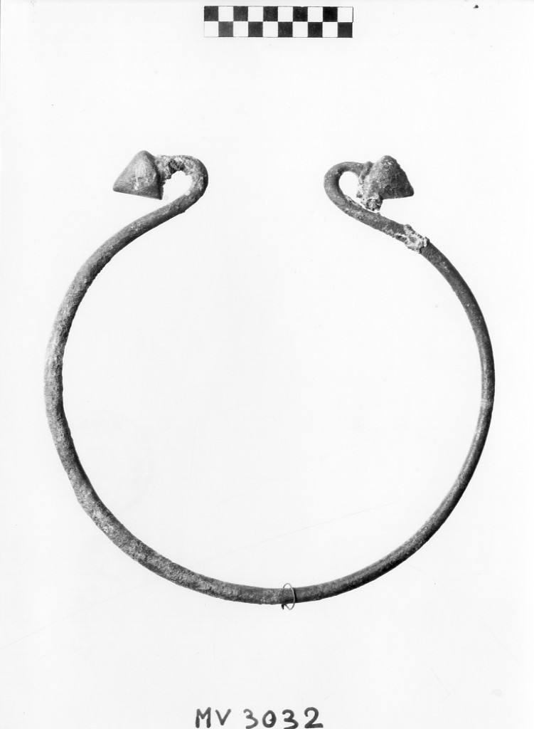 recipiente/ manico - ambito greco (?) (inizio/ inizio secc. VI-V a.C)