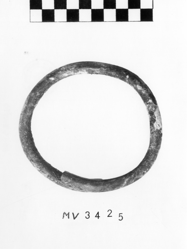 bracciale/ forma parzialmente ricostruibile - fase Este III D1-periodo della Certosa (fine/ metà secc. VI-V a.C)