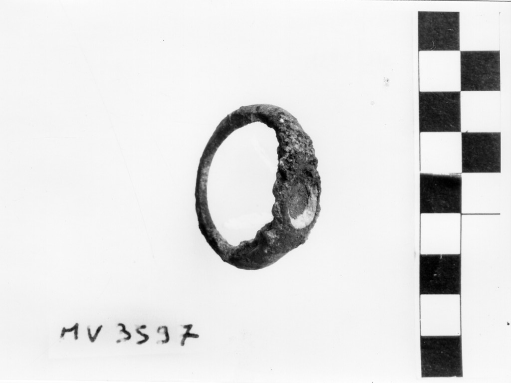 anello a castone - ambito romano imperiale (inizio/ metà secc. I-III d.C)
