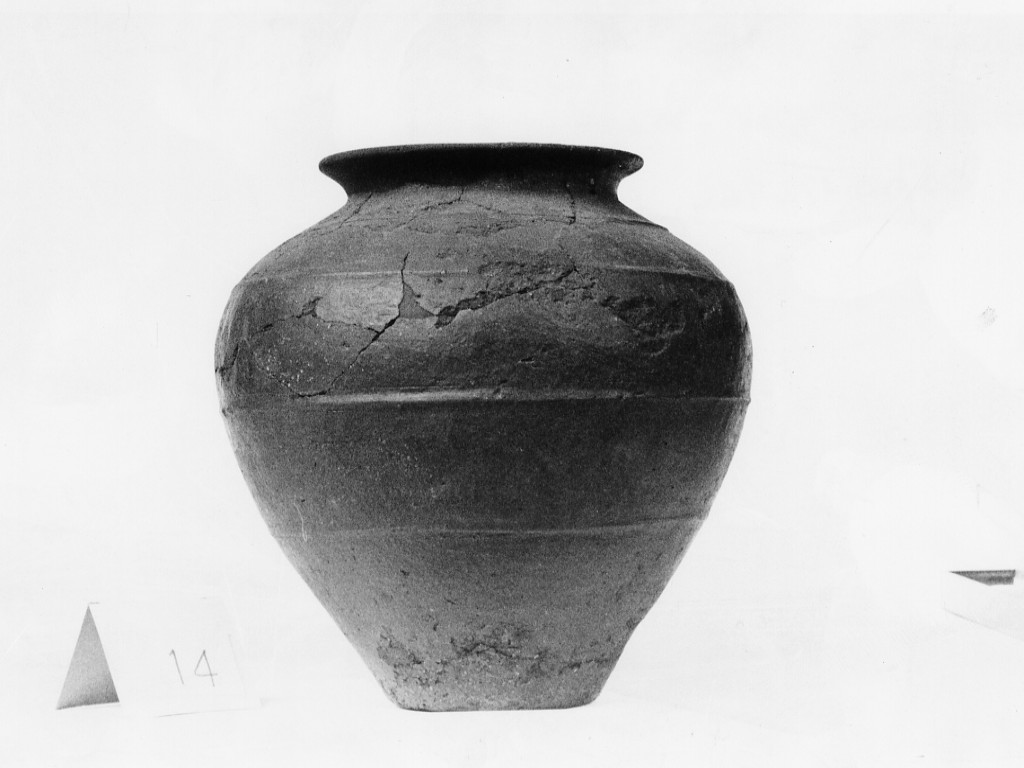urna - Cultura di Golasecca IIA-B- Età del Ferro (sec. VI a.C)