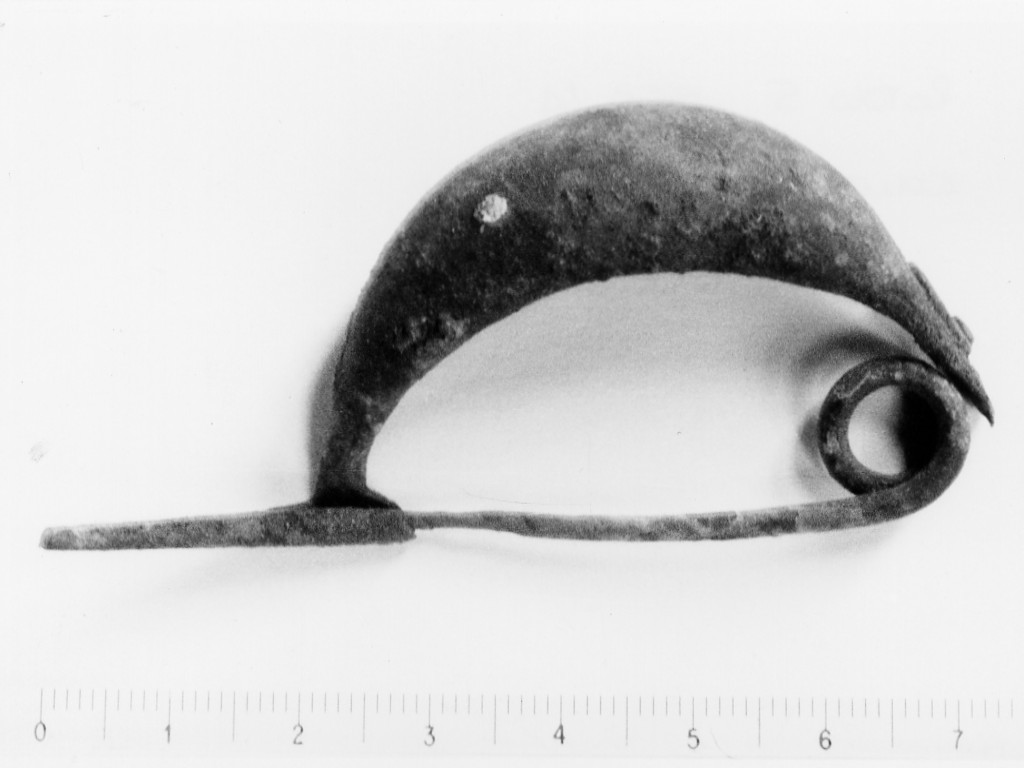 fibula a navicella - Cultura di Golasecca IC- Età del Ferro (sec. VII a.C)