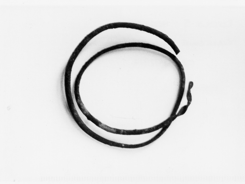 armilla - Cultura di Golasecca IC- Età del Ferro (sec. VII a.C)