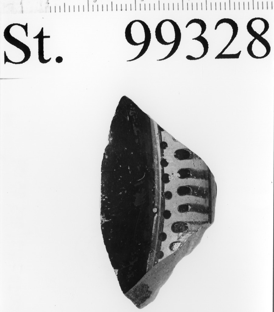 kantharos/ parete, Howard-Johnson, gruppo II (?) - produzione attica (terzo quarto sec. V a.C)