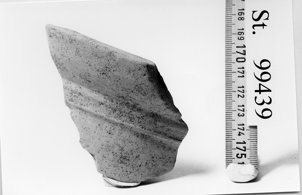 anfora/ frammento, Koehler, tipo corinzio B - produzione corinzia (seconda metà sec. V a.C)