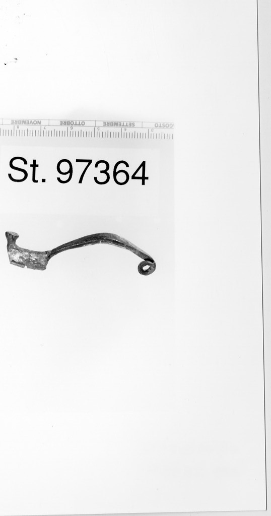 fibula, Terzan 1977, fig. 6e, tipo Certosa - produzione etrusco-padana (prima metà sec. V a.C)