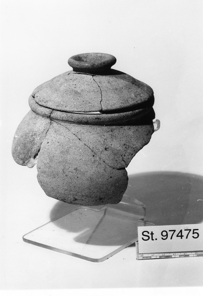 olla con coperchio, Casini-Frontini-Gatti 1986, tipi A1 e A - produzione etrusco-padana (sec. V a.C)