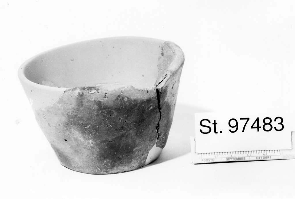 vasetto troncoconico - produzione etrusco-padana (sec. V a.C)