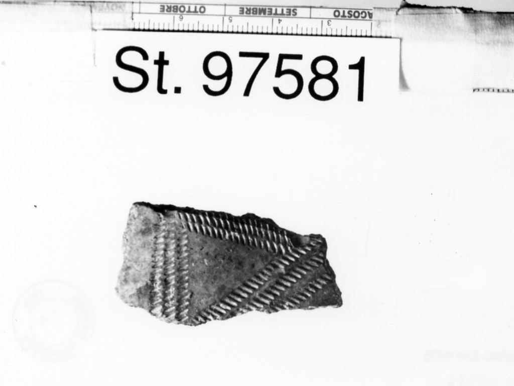 oggetto in ceramica non identificabile/ frammento - ambito paleoveneto (seconda metà secc. VIII-VII a.C)