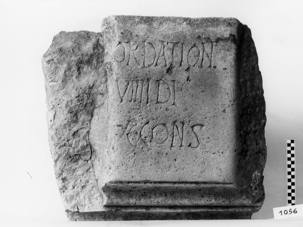 lastra con epigrafe/ frammento (sec. V d.C)