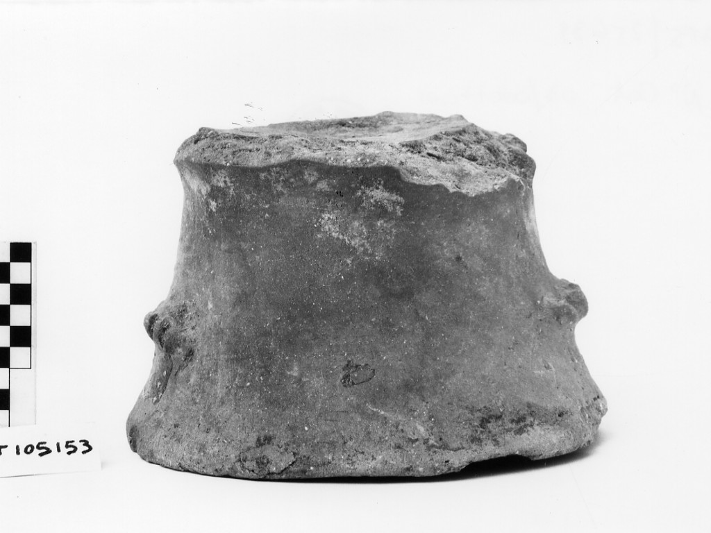 vaso/ piede - Neolitico Medio, Cultura V.B.Q (seconda metà IV millennio a.C)