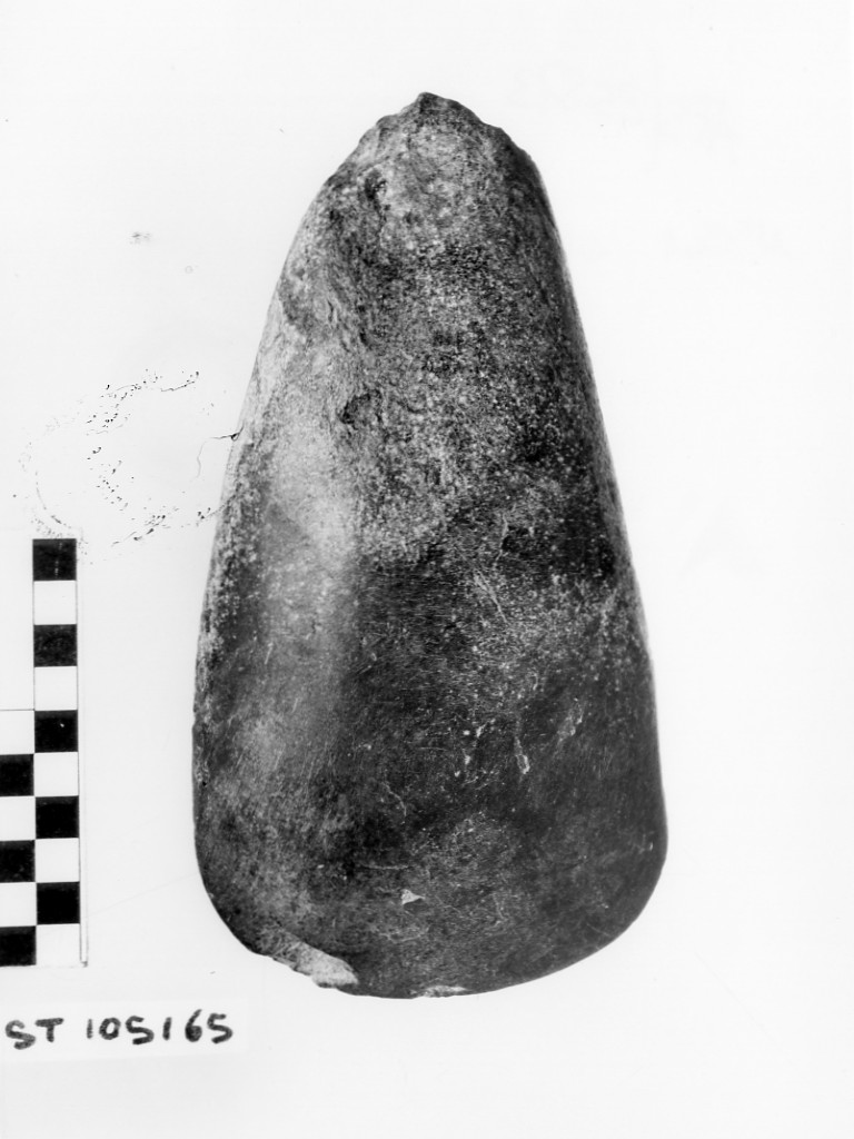 ascia - Neolitico Inferiore Recente (prima metà IV millennio a.C)