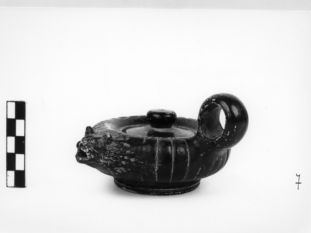 guttus con coperchio - ambito etrusco e magno-greco (seconda metà sec. IV a.C)