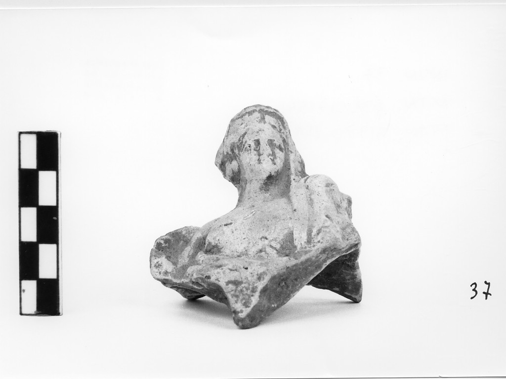 statua femminile/ busto - ambito magno greco e siceliota (fine/ inizio secc. IV-III a.C)