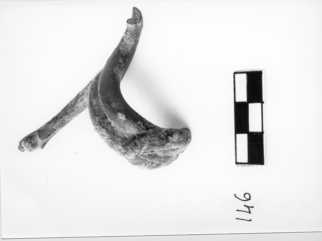 oinochoe/ frammento - ambito romano 