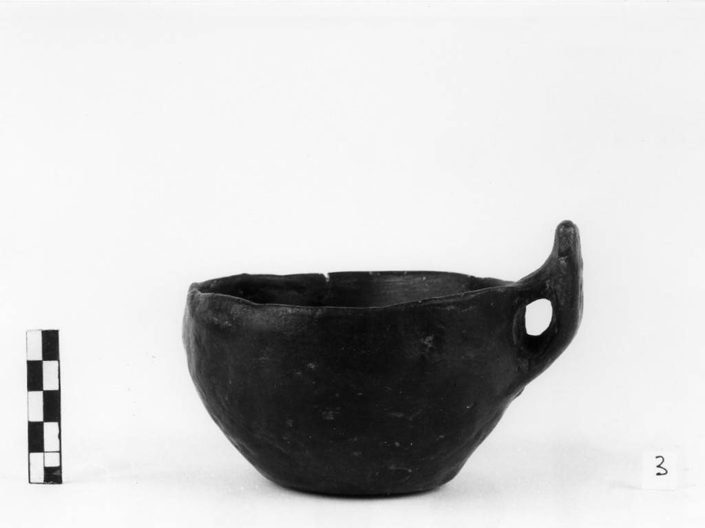 tazza (Età del Bronzo antico - Bronzo medio)