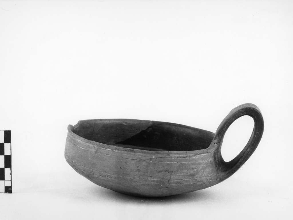 tazza (Età del Bronzo medio)