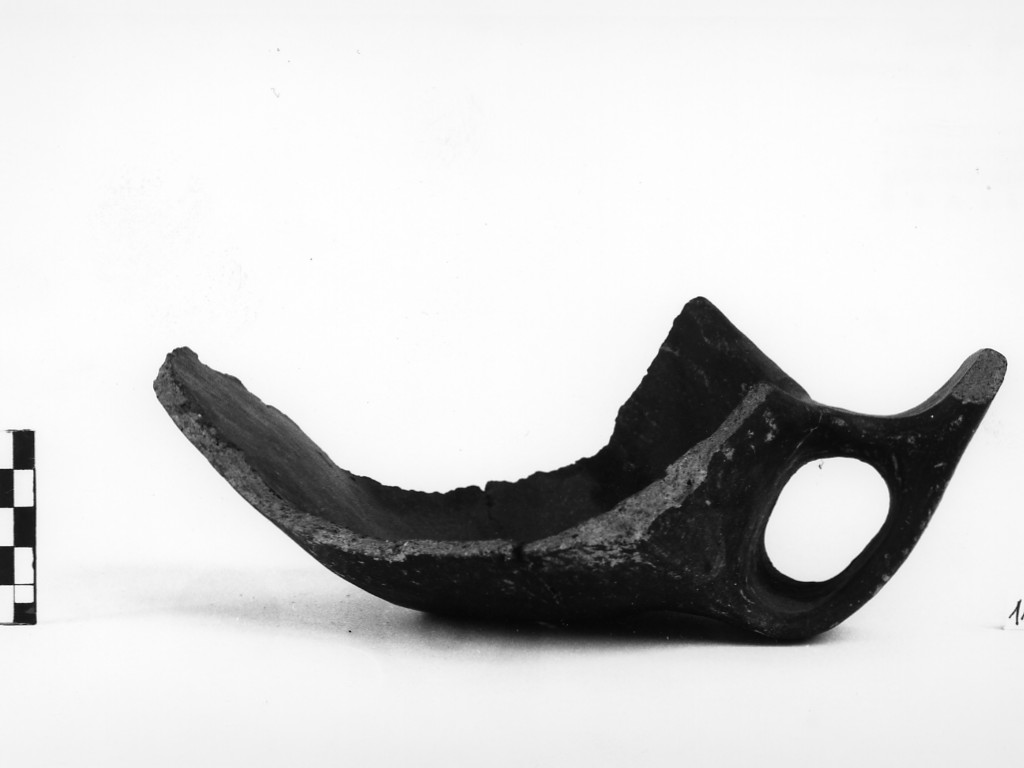 tazza/ frammento (Età del Bronzo medio)
