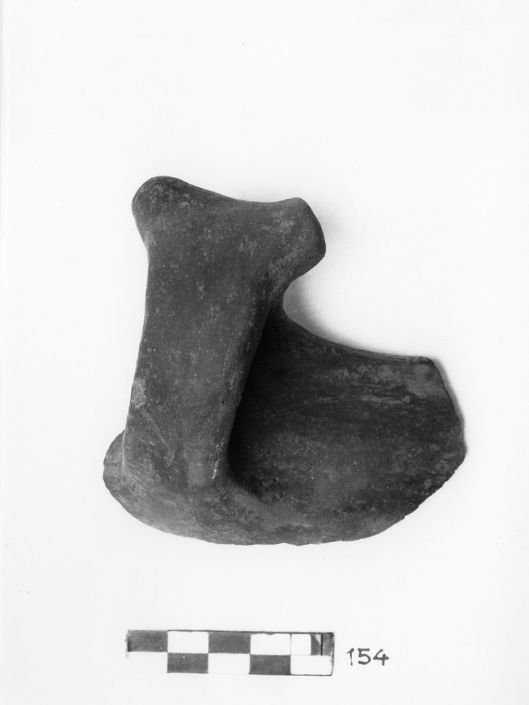 tazza/ frammento (Bronzo medio)