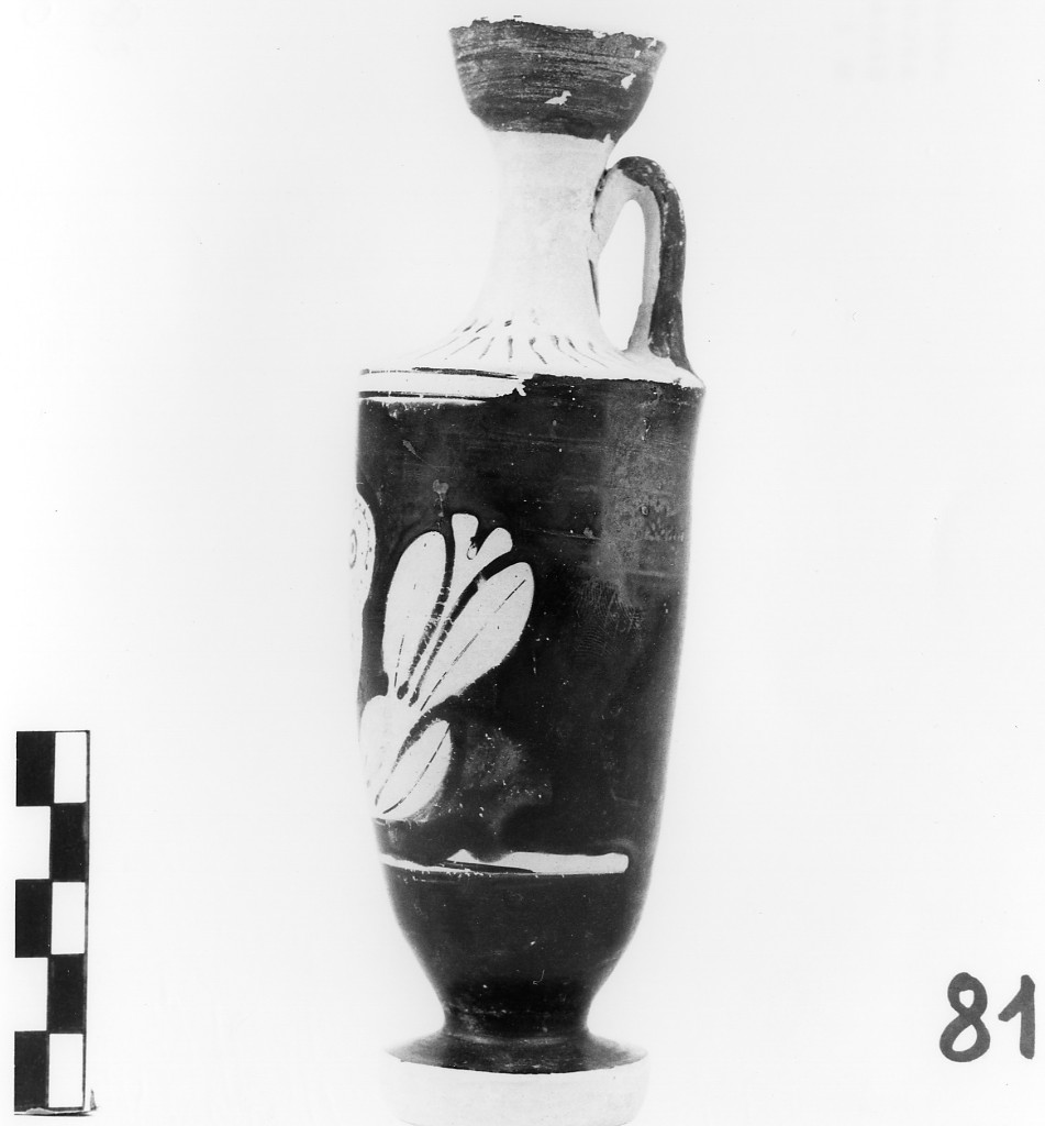 lekythos - ambito greco (prima metà sec. V a.C)
