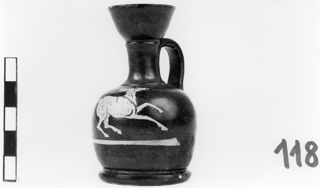 lekythos - ambito greco (metà sec. V a.C)