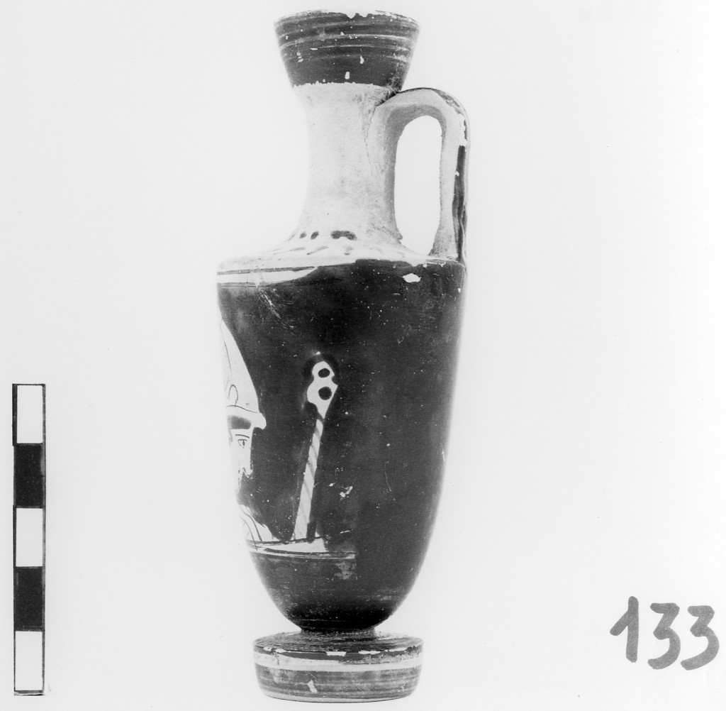 lekythos - ambito greco (metà sec. V a.C)