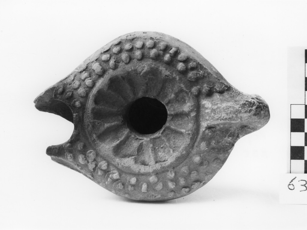 lucerna, tipo Warzenlampen - produzione romana (?) (secc. III-IV d.C)