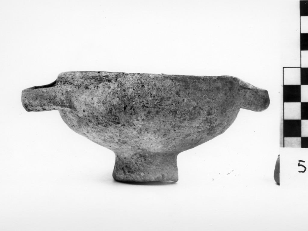 coppetta miniaturistica - produzione magno greca (apula?) (sec. V a.C)