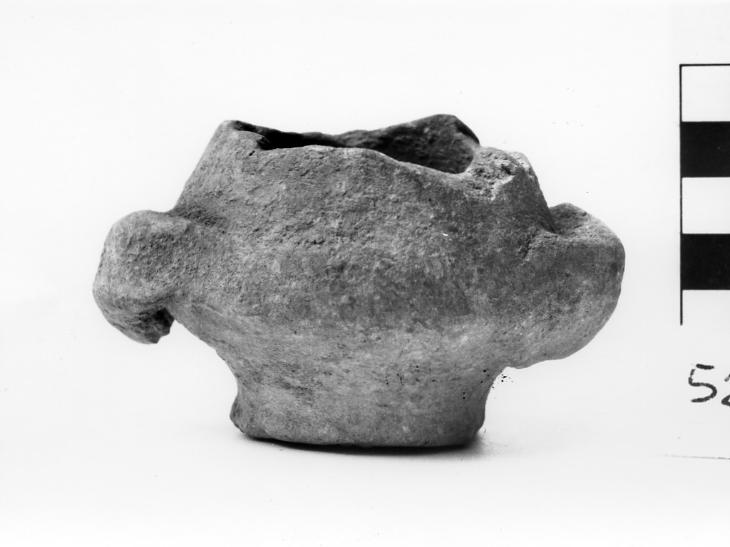 craterisco miniaturistico - produzione magno greca (apula?) (sec. V a.C)