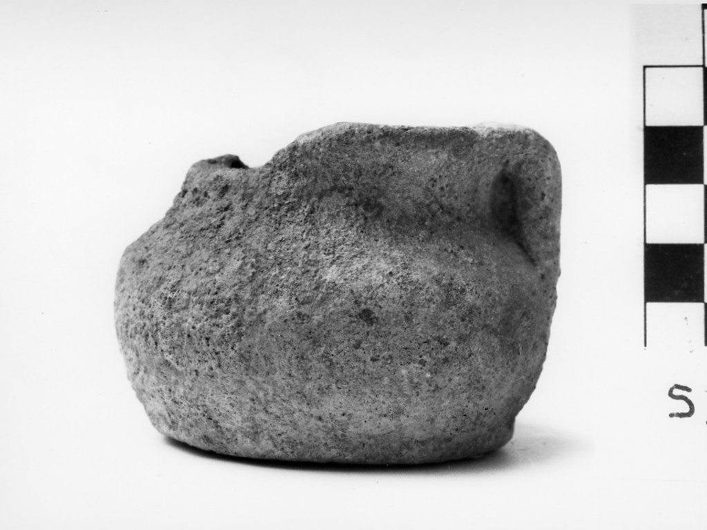 brocchetta miniaturistica - produzione magno greca (apula?) (sec. V a.C)