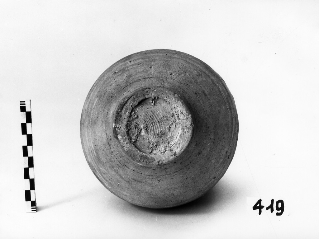 oinochoe - produzione apula (secc. IV/ III a.C)